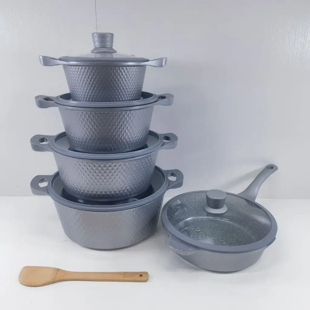 COOKWARE SET