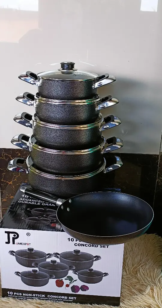 NONSTICK COOKWARE SET