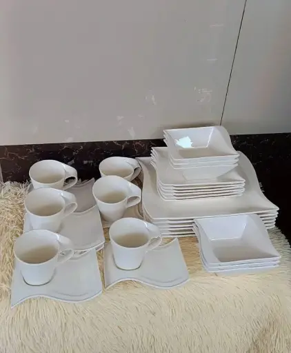 WAVY DINNER SET