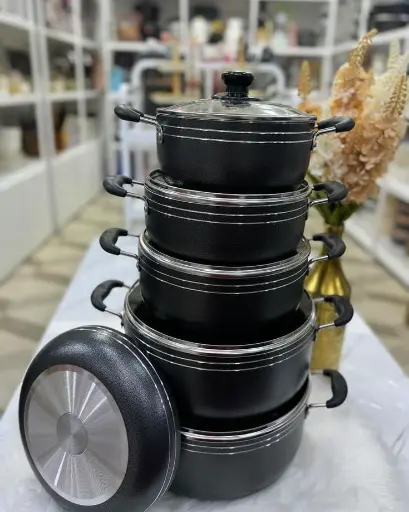NON-STICK COOKWARE SET